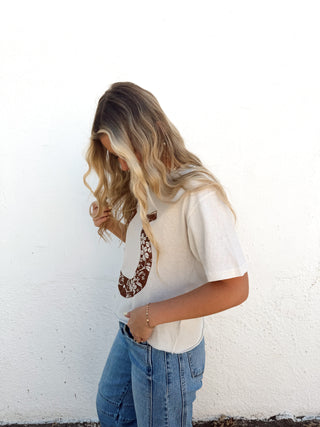 Horseshoe Cropped Graphic Tee