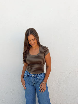 Sandy Striped Tee - Olive