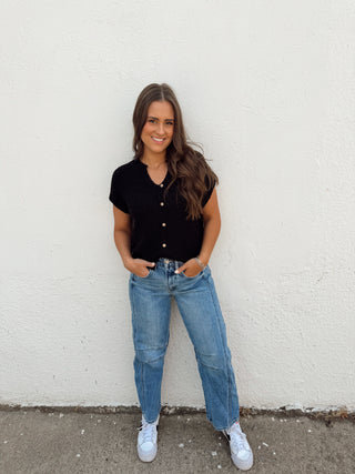 Brady Button Top