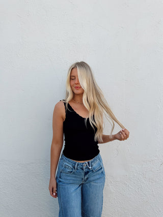Scalloped Ribbed Tank - Black