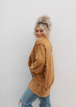 Cara Crewneck - Deep Camel