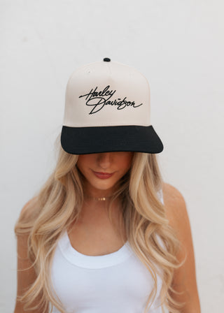 Harley Davidson Trucker- Black/White