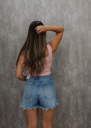 Pearly Tank