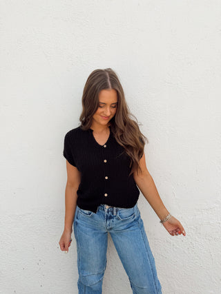 Brady Button Top