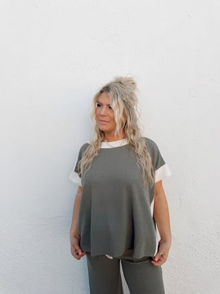Essie Top