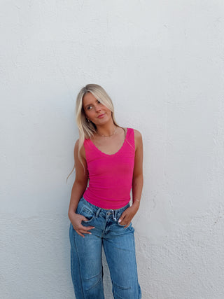 Scalloped Ribbed Tank - Fuchsia