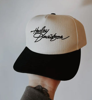 Harley Davidson Trucker- Black/White
