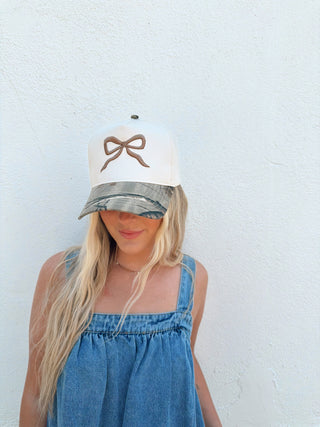 Camo/Cream Bow Trucker
