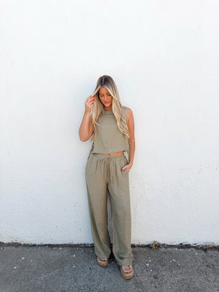 Montgomery Set - Olive