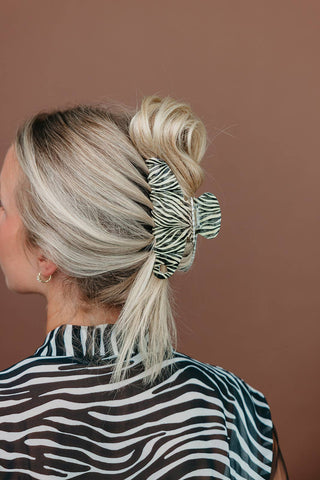 KAXI House of Her Zebra Acetate Claw - Two Sizes