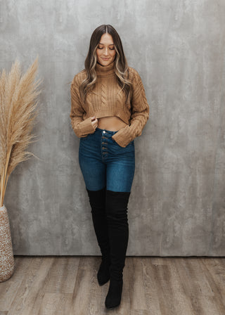 Hannah cropped sweater